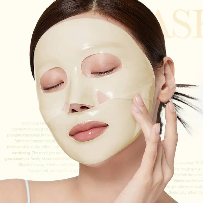 MEDICUBE Kojic Acid Turmeric Brightening Gel Mask